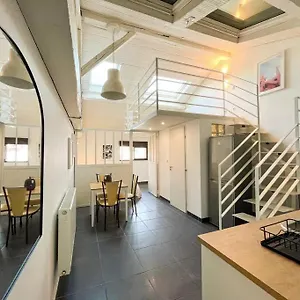 https://suite-coraline-check-in-h24.hotels-rhonealpes.com
