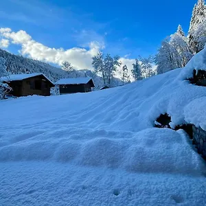 https://chalet-le-grand-bornand.hotels-rhonealpes.com